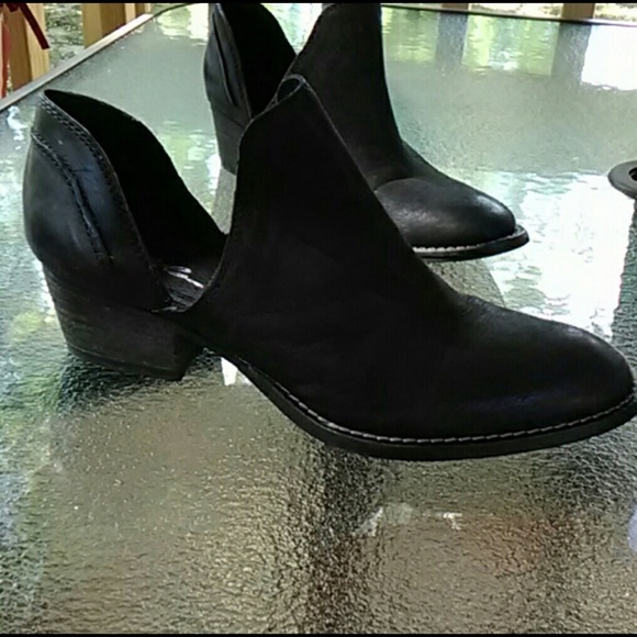 Sold SOLD - Picture 2 of 4